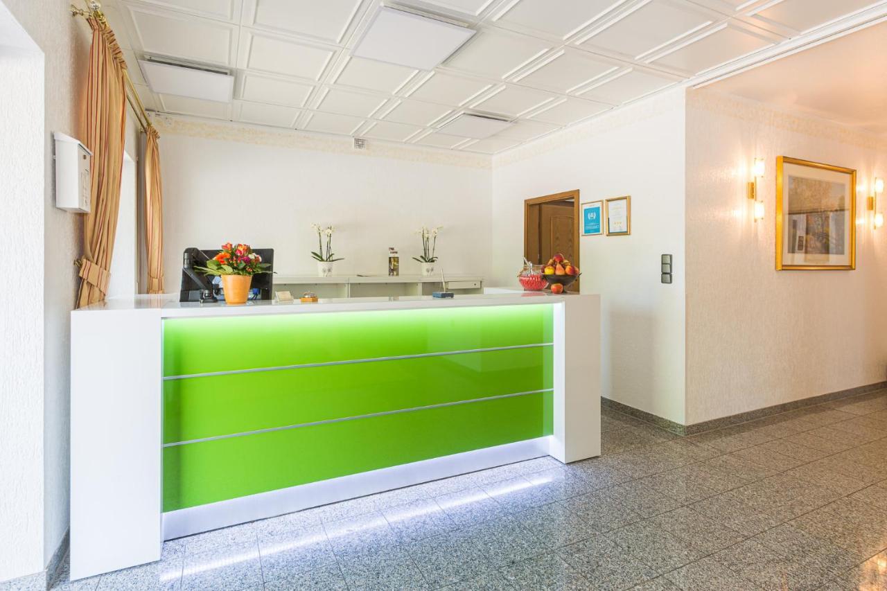 Lohmann'S Kapeller Hof Hotel Langenfeld  Buitenkant foto